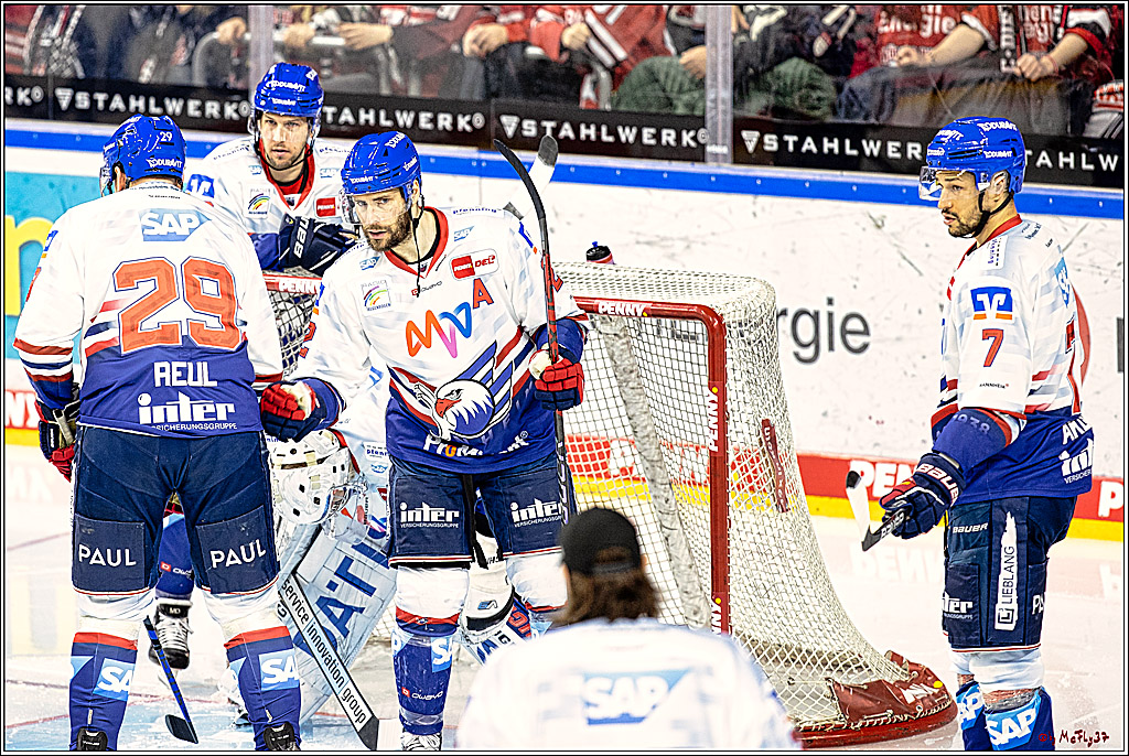 PENNY DEL Viertelfinale Spiel 6;  Koelner Haie - Adler Mannheim; Koeln, 26.03.2023